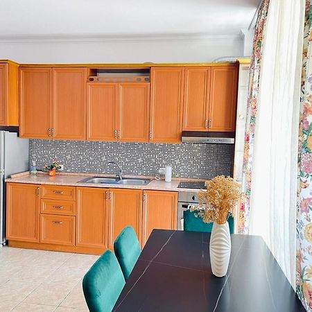 Top Central Apartment Tirana Exteriör bild