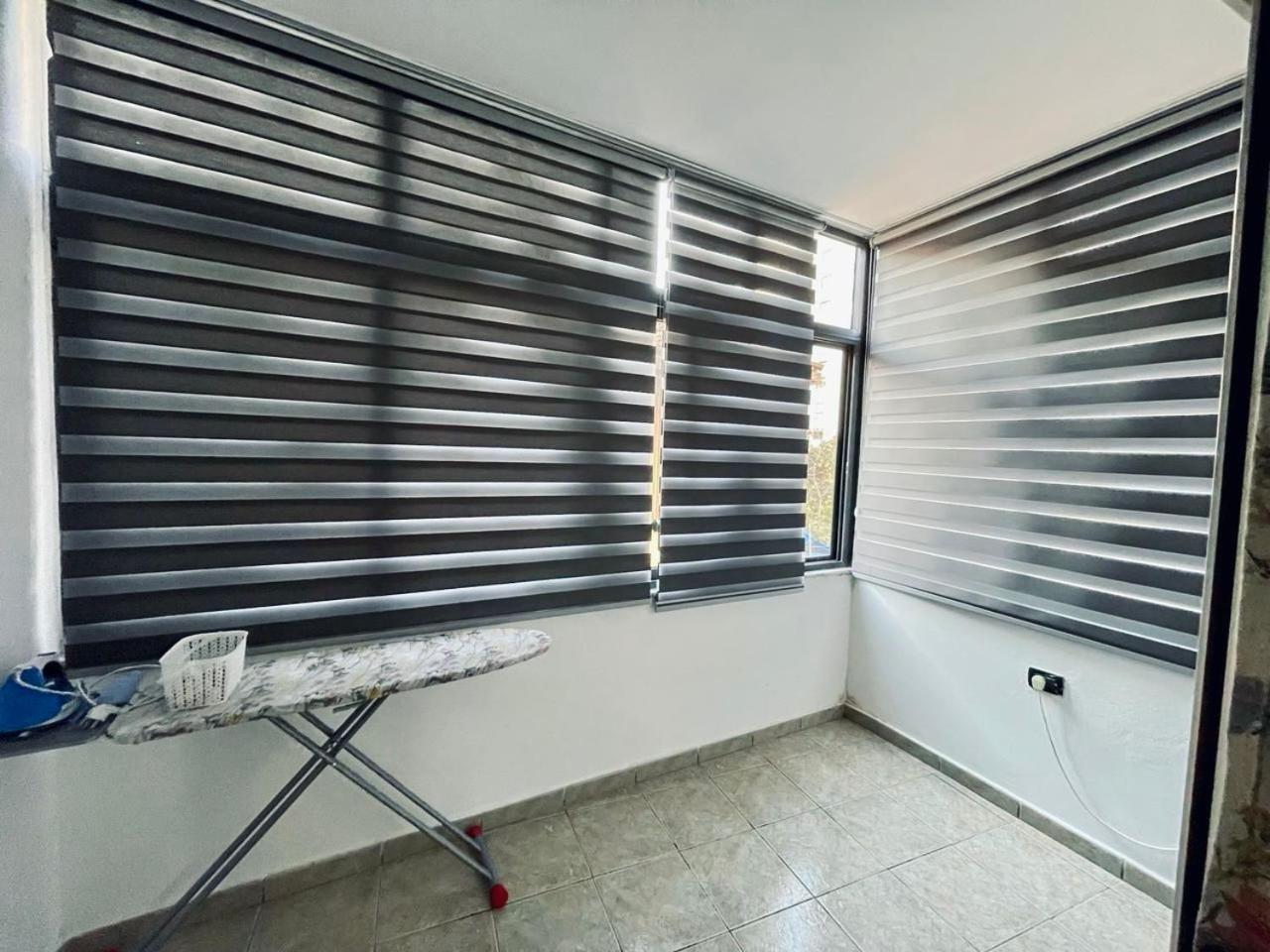 Top Central Apartment Tirana Exteriör bild
