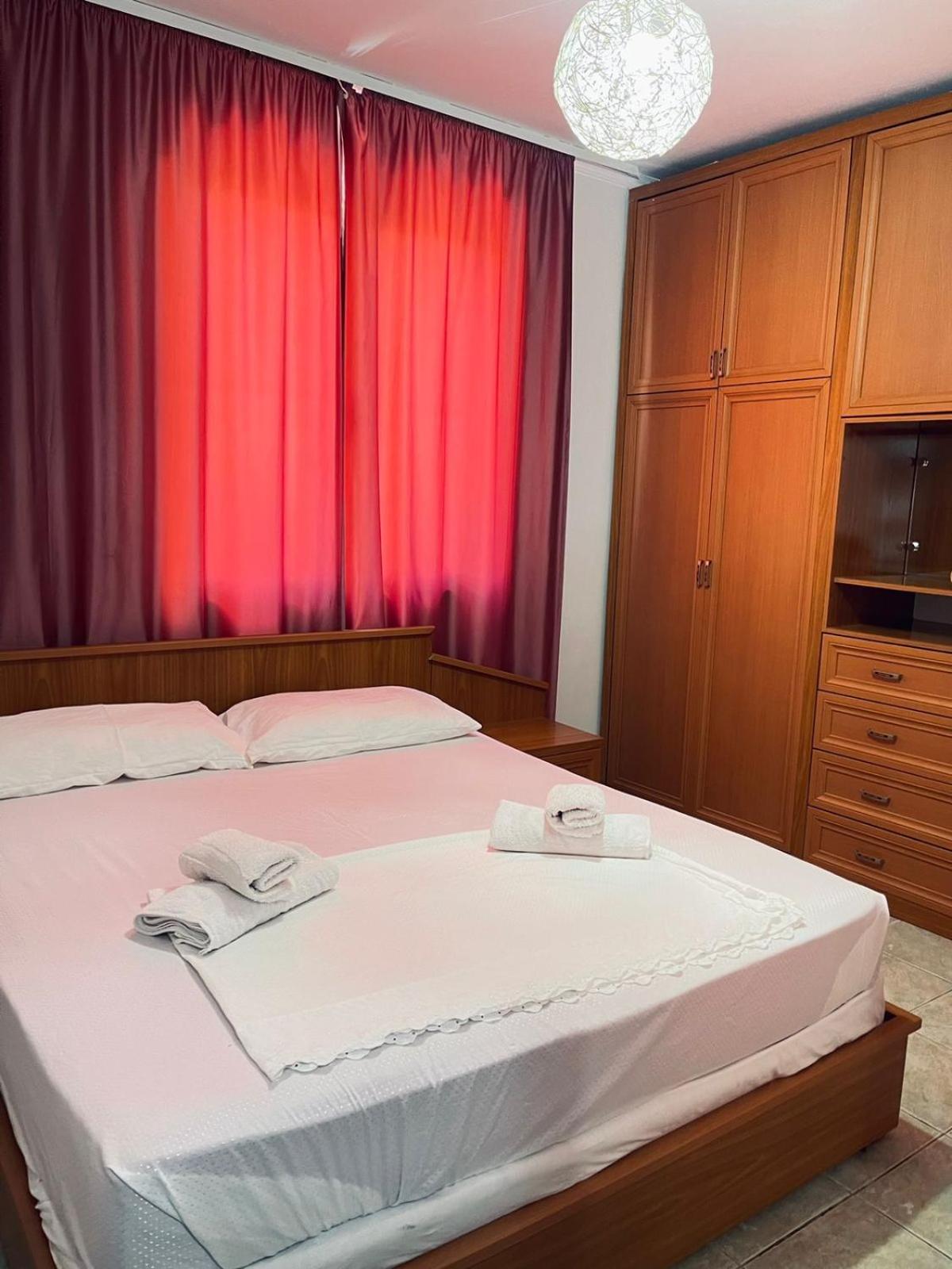 Top Central Apartment Tirana Exteriör bild