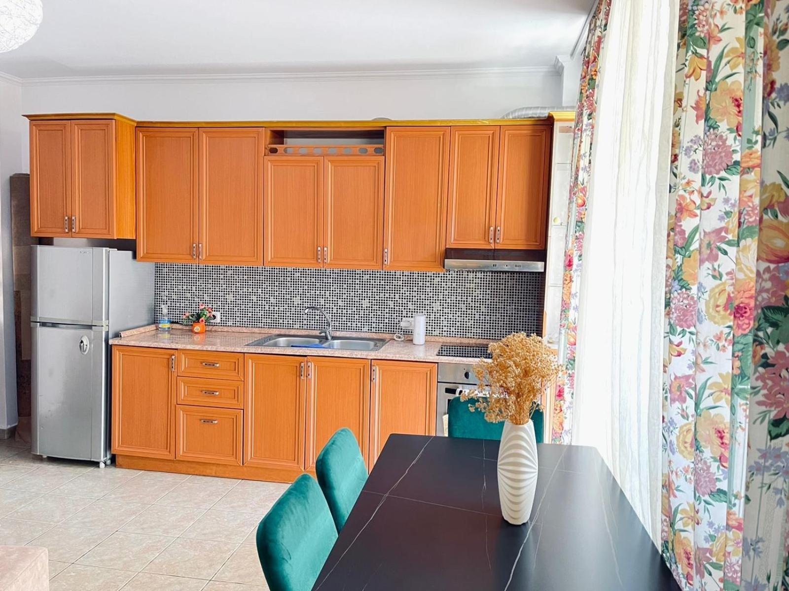 Top Central Apartment Tirana Exteriör bild